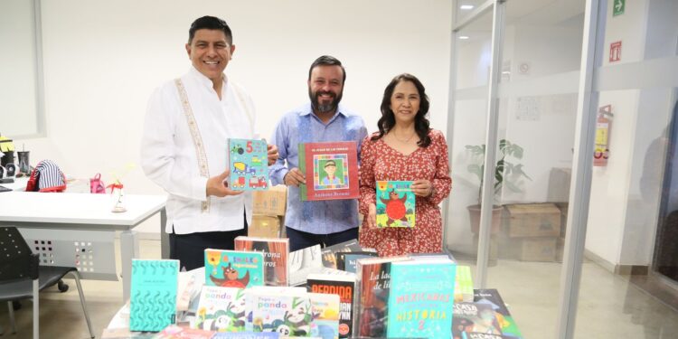 secretarías de Administración, de Gobierno y la Casa de la Cultura Oaxaqueña