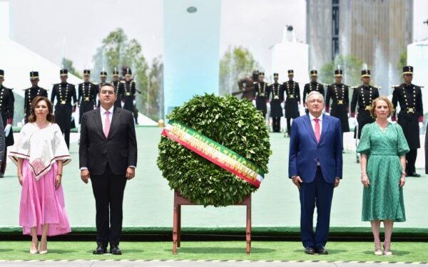 defensa de la nación y de heroísmo, así como el significado de la identidad nacional y de la idiosincrasia.