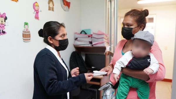 esfuerzo de siete mil 300 mamás que laboran en los SSO