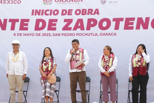 inicio de la obra del puente Zapotengo, ubicado en el núcleo rural