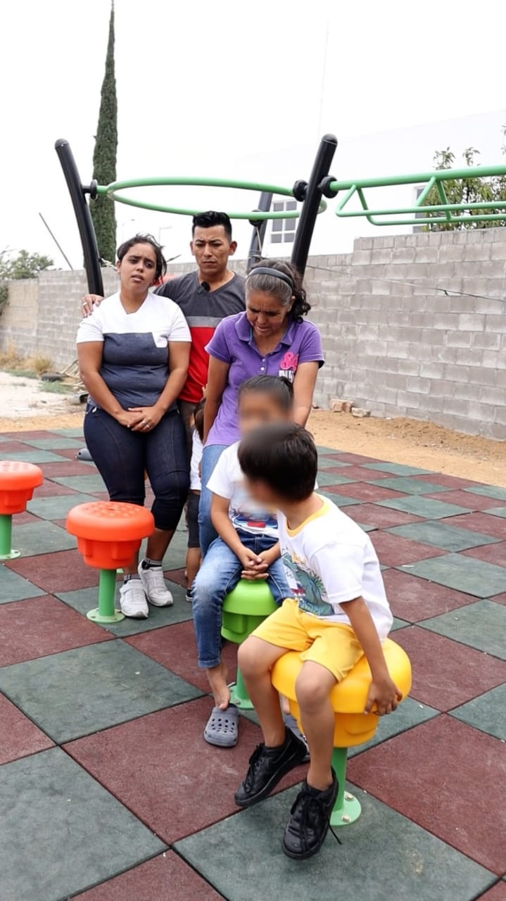 tarjeta y documento de Visitante por Razones Humanitarias