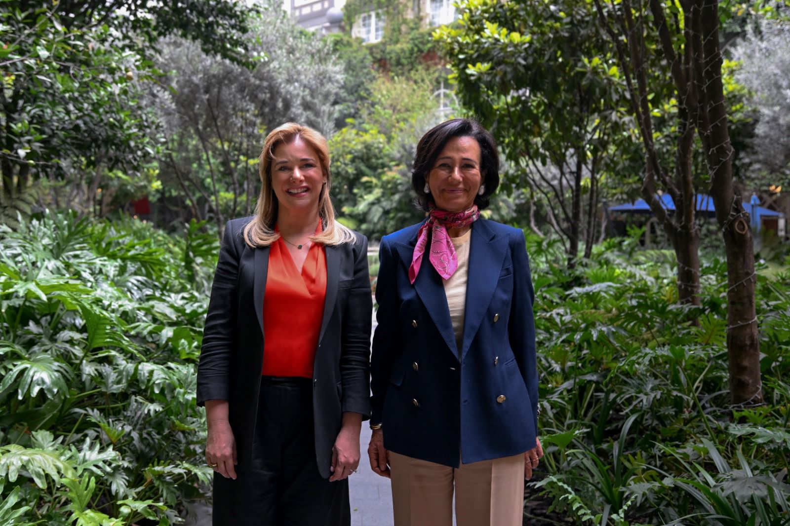 es considerada una de las 20 mujeres más poderosas del mundo