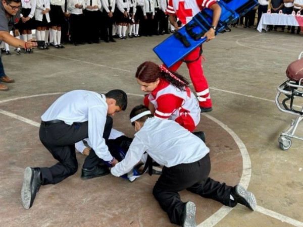 “Dona Más, Una Sola Vez No Basta”.