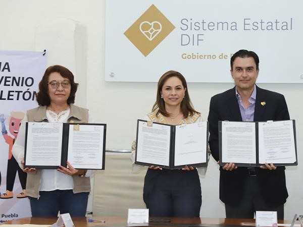 Gaby Bonilla encabezó la firma de un convenio de colaboración