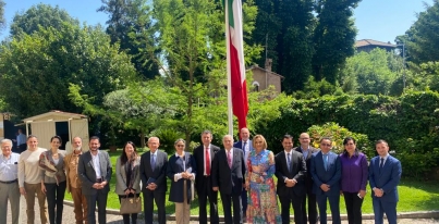 interesados en participar en estos dos eventos internacionales.