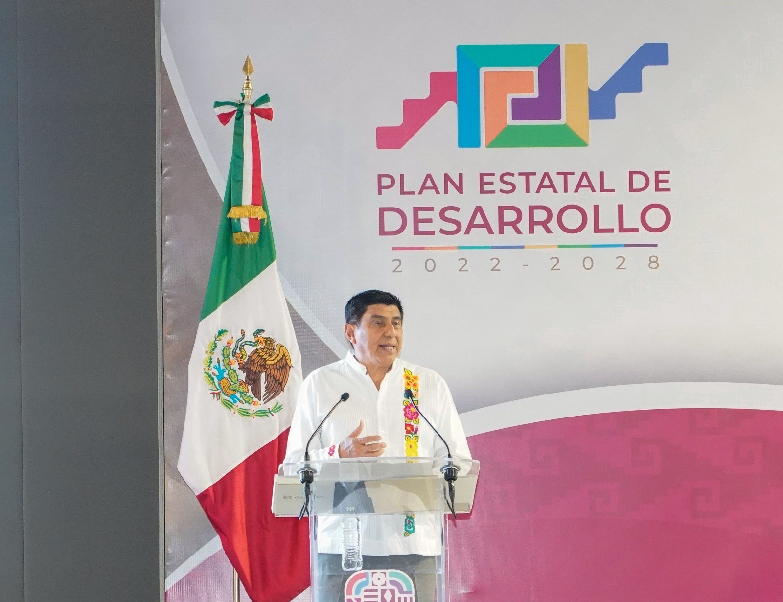 ·         El Gobernador del Estado Salomón Jara Cruz presentó el PED 2022-2028