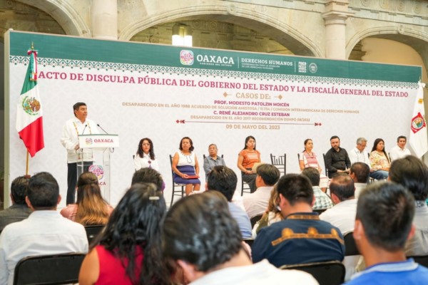 , la desaparición forzada o actitudes autoritarias hacia el pueblo de Oaxaca