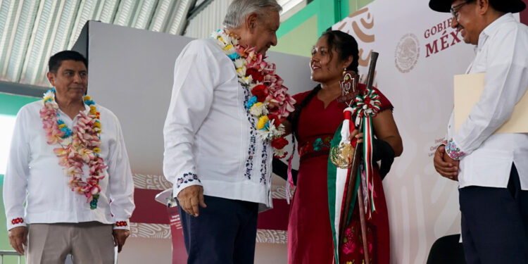 sostuvo que es fundamental aplicar su experiencia y principios en la sociedad actual.