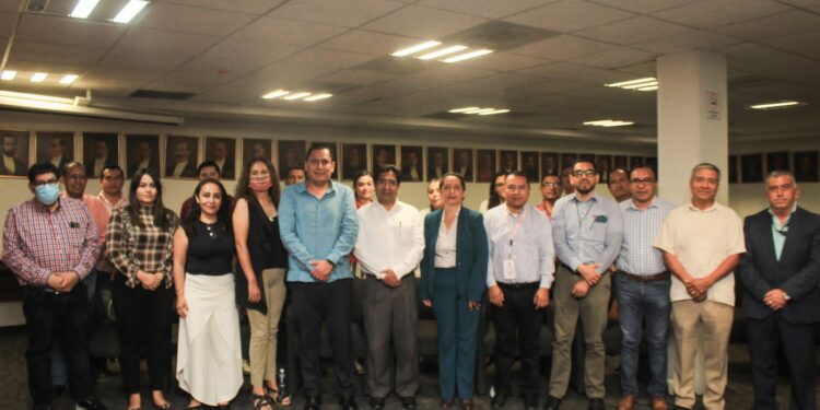 analizar y aprobar un nuevo modelo de contrato de obra pública en el estado