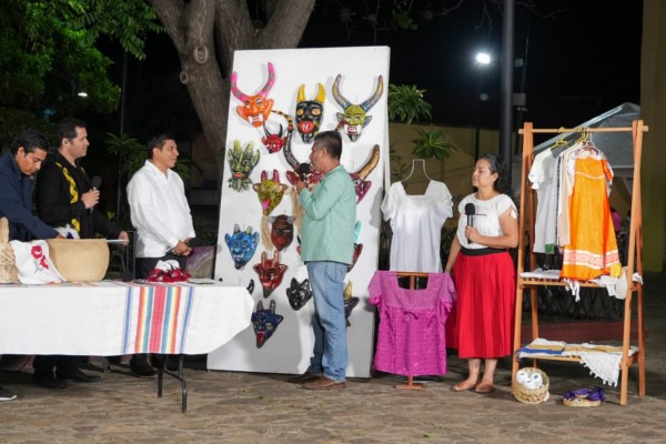 con dedicación, compromiso y trabajo desde el territorio y de la mano de los pueblos