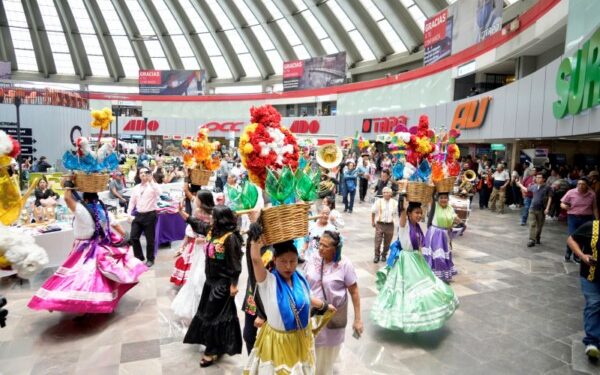 la Sectur en conjunto con la empresa ADO promocionan la máxima fiesta de Oaxaca