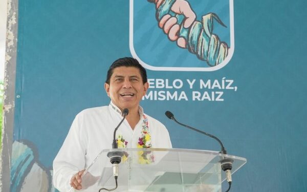 impulsa al sector agroalimentario con entrega de insumos para la producción de maíz y frijol