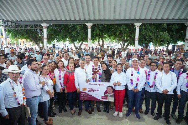 Zaachila, el Gobernador de Oaxaca entregó 51 millones de pesos en diversas acciones