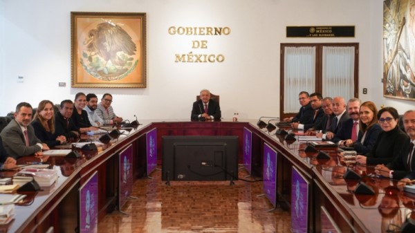 asuntos relacionados con la política del Gobierno de México en el exterior.
