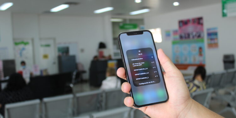 puntos de conexión, pacientes y visitantes pueden mantenerse comunicados las 24 horas del día