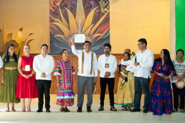 imagen oficial de esta feria con su obra “El dorado elixir de la vida”