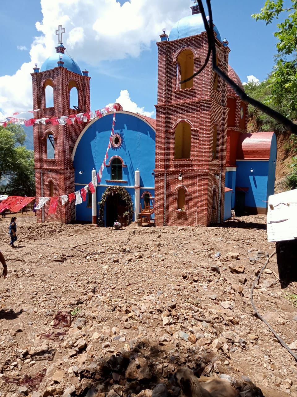 atiende y evalúa las afectaciones registradas en comunidades del municipio de Santa Cruz Zenzontepec