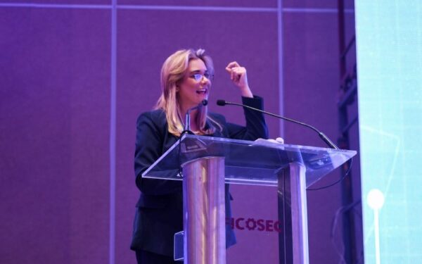 transparencia a las estrategias en materia de seguridad, y permitirá la participación ciudadana en el combate y prevención del delito