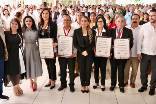 *Jamás seremos cómplices ni tapadera de actos contrarios a la Ley