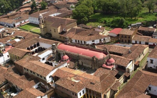 Este verano descubre la belleza que los envuelve y hace únicos.
