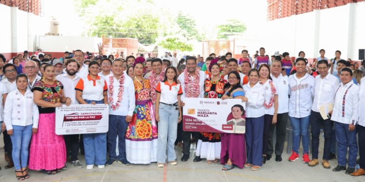 ·         Anuncia importantes apoyos para los municipios de Chahuites y San Pedro Tapanatepec