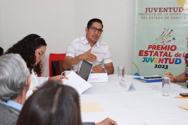 • Se comprometieron a desempeñar sus funciones con total honestidad, imparcialidad y transparencia