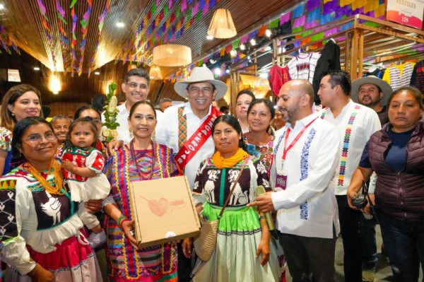 inauguraron este espacio en el marco de las actividades de los Lunes del Cerro
