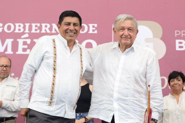 programas sociales que impulsa su gobierno tienen en el pueblo oaxaqueño y mexicano
