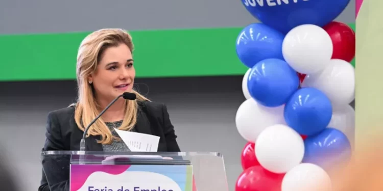 80 empresas participantes ofertaron cerca de 2 mil puestos de trabajo