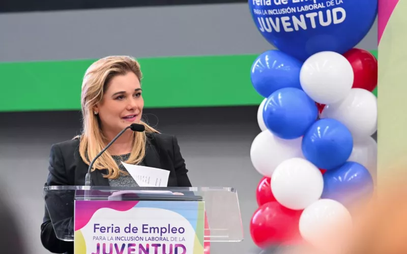 80 empresas participantes ofertaron cerca de 2 mil puestos de trabajo