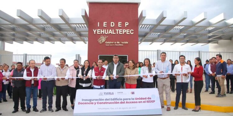 Inaugura Sergio Salomón instalaciones del Instituto de Educación Digital en Yehualtepec