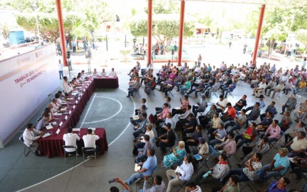 Lleva Gobierno de Oaxaca acciones de transformación a San Carlos Yautepec