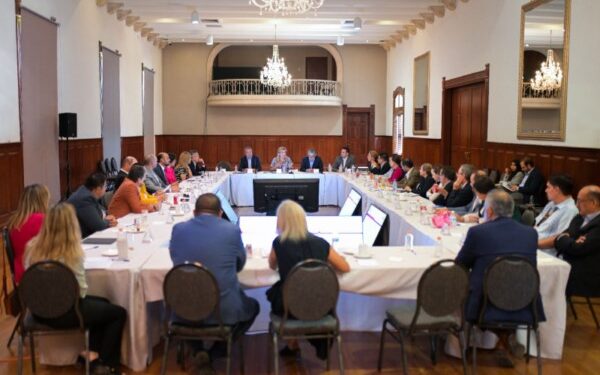 Reúne gobernadora Maru Campos a Gabinete para fortalecer estrategia Juntos por la Sierra Tarahumara