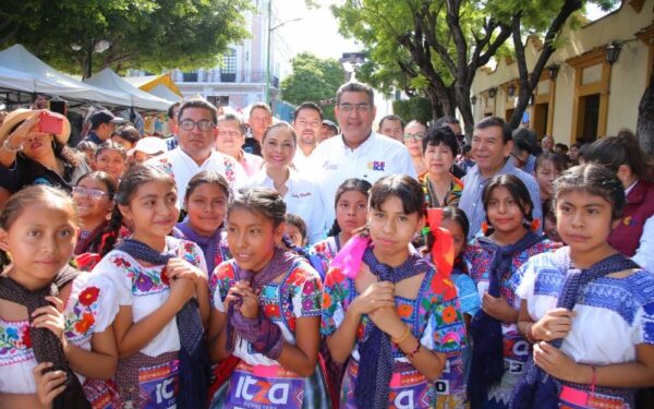 Sergio Salomón da banderazo a Carrera de la Tortilla; reconoce papel de las mujeres a través de los tiempos