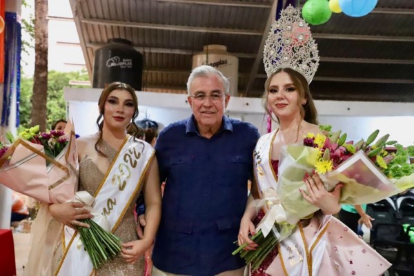 convivió con sus paisanos y coronó a la Reina Francely Jacobo.