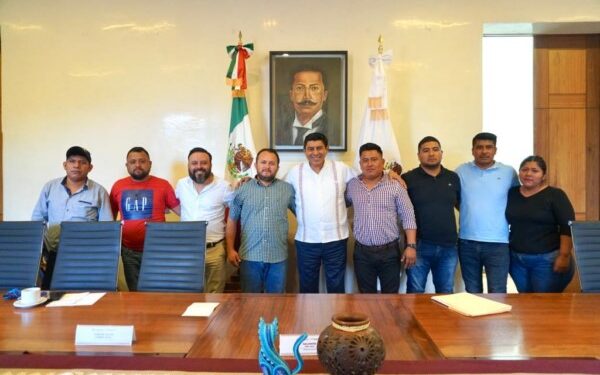 De manera coordinada se atienden añejos rezagos en esta zona de Oaxaca