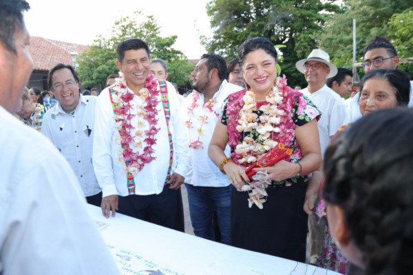 por las acciones emprendidas para la revitalización de las lenguas