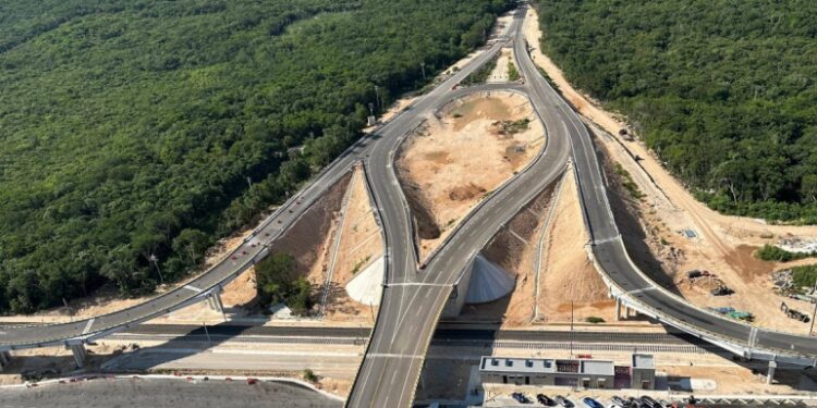 refrendó el compromiso de inaugurar la magna obra en diciembre de este año.