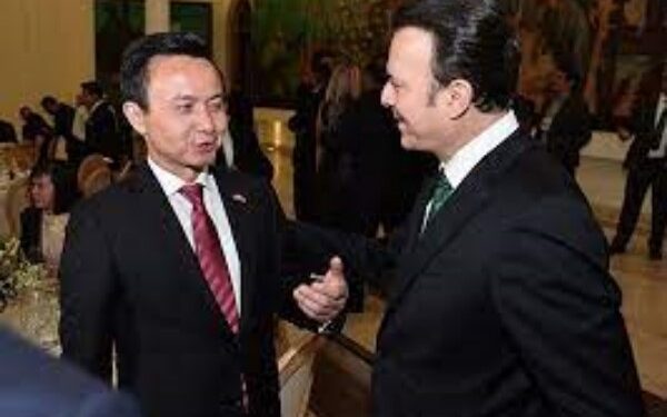 “nos vamos impregnados de cordialidad y entusiasmo”