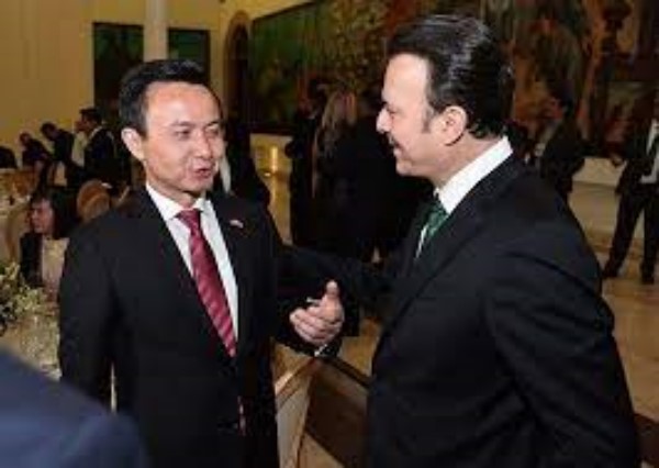 “nos vamos impregnados de cordialidad y entusiasmo”