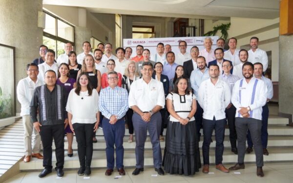, se realizaron las presentaciones Seguimiento Institucional a Empresas Nacionales con Presencia en Oaxaca