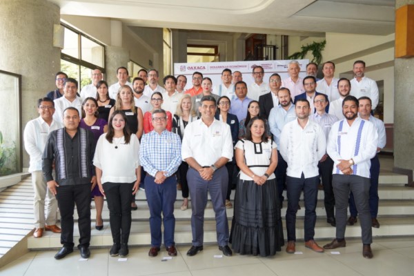 , se realizaron las presentaciones Seguimiento Institucional a Empresas Nacionales con Presencia en Oaxaca