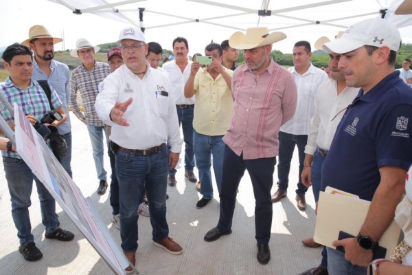 Arranca Bedolla construcción del Centro Comunitario de Salud Mental y Adicciones de Huetamo