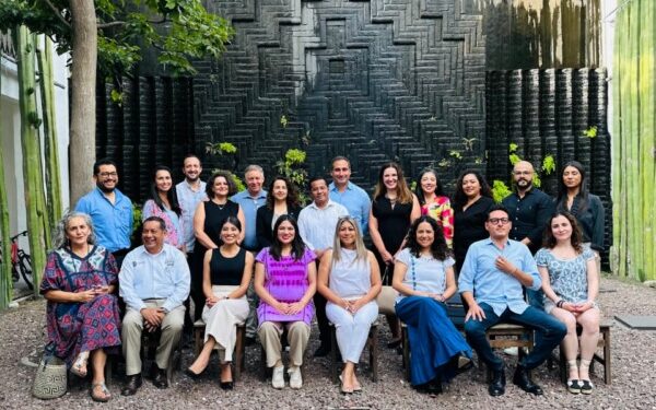 para apoyar la formación tecnológica de estudiantes universitarios de Oaxaca