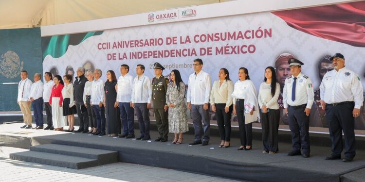 a ellas y ellos les debemos la primera gran Transformación de nuestro país”, dijo.