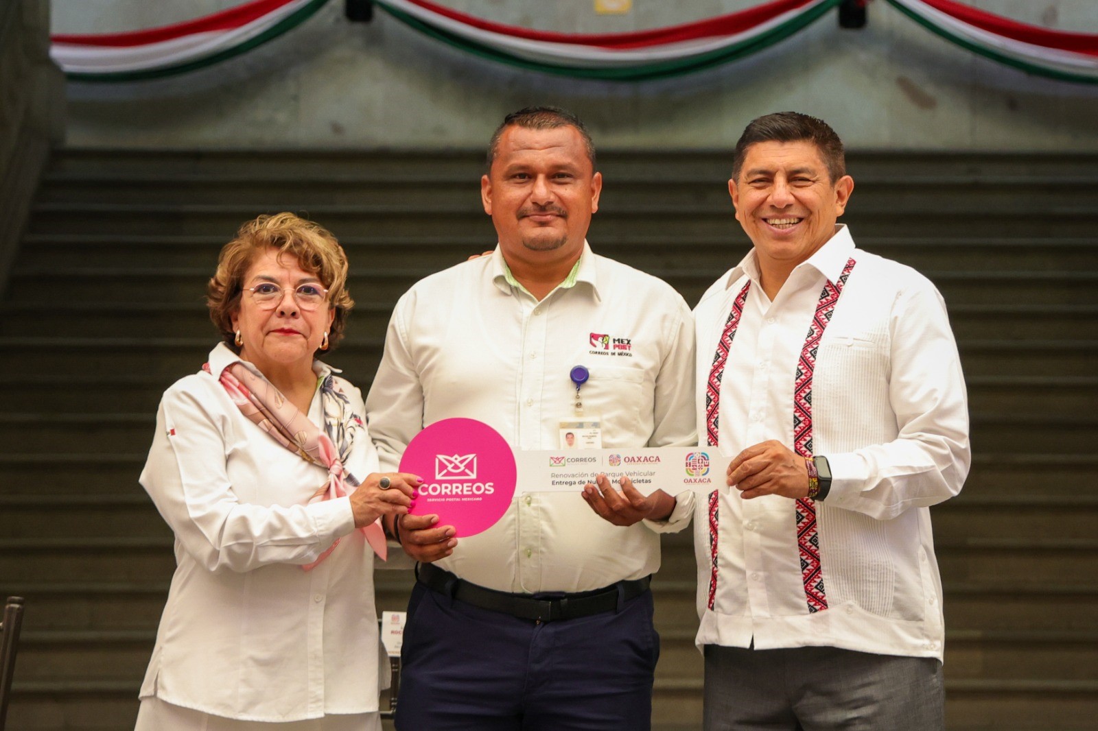 “Aquí en Oaxaca, valoramos la entrega de 35 motocicletas que van a imprimir mayor dinamismo