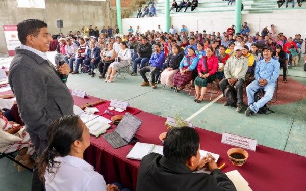 manifestó que en este municipio han llegado pocos apoyos gubernamentales y