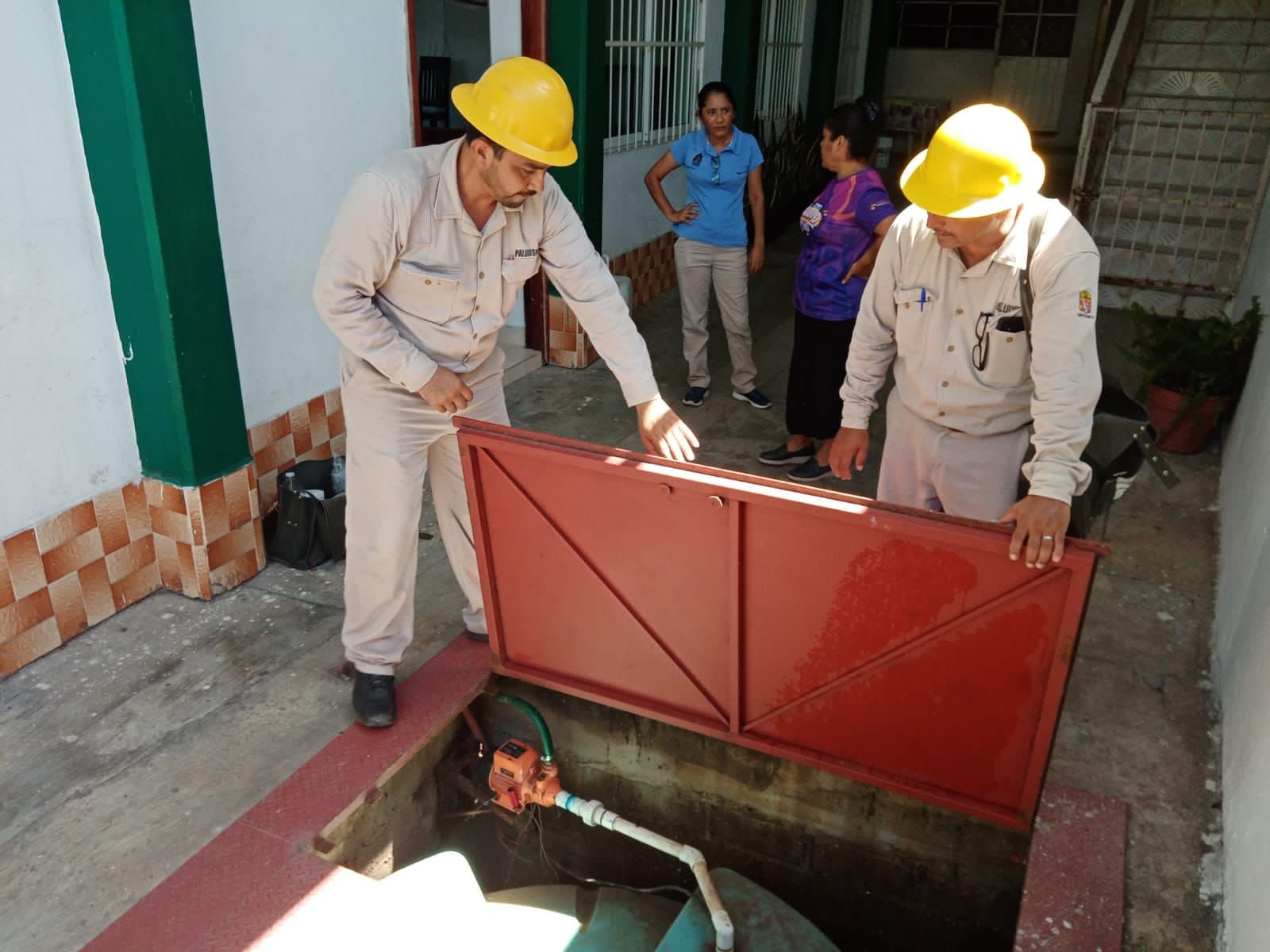actividades de control larvario y promoción casa por casa en San Juan Bautista Tuxtepec.