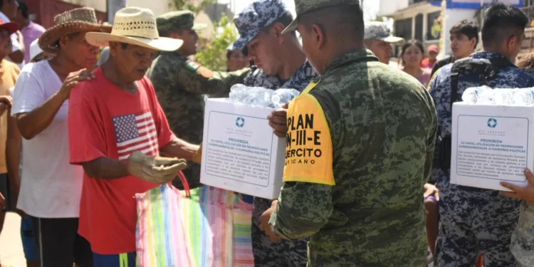 Comienza a llegar ayuda humanitaria a Acapulco