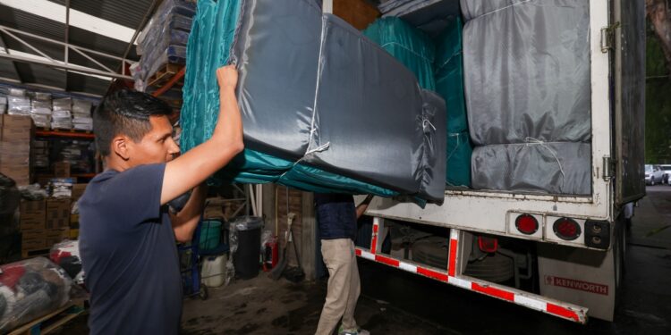 Envía DIF Estatal Querétaro nueve toneladas de ayuda para damnificados por huracán Otis